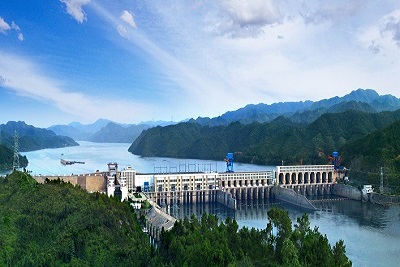 承建的江西万安水电站.jpg